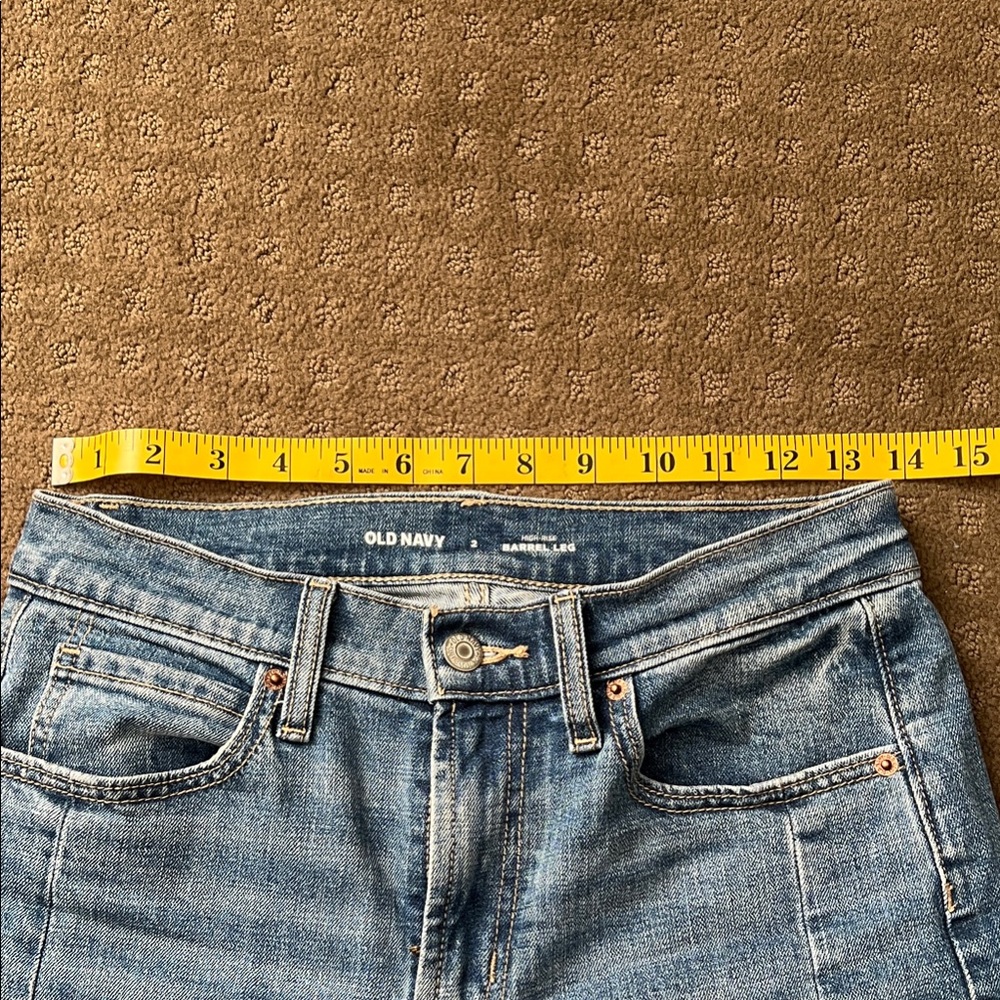 Old Navy Light Blue Cropped Jeans